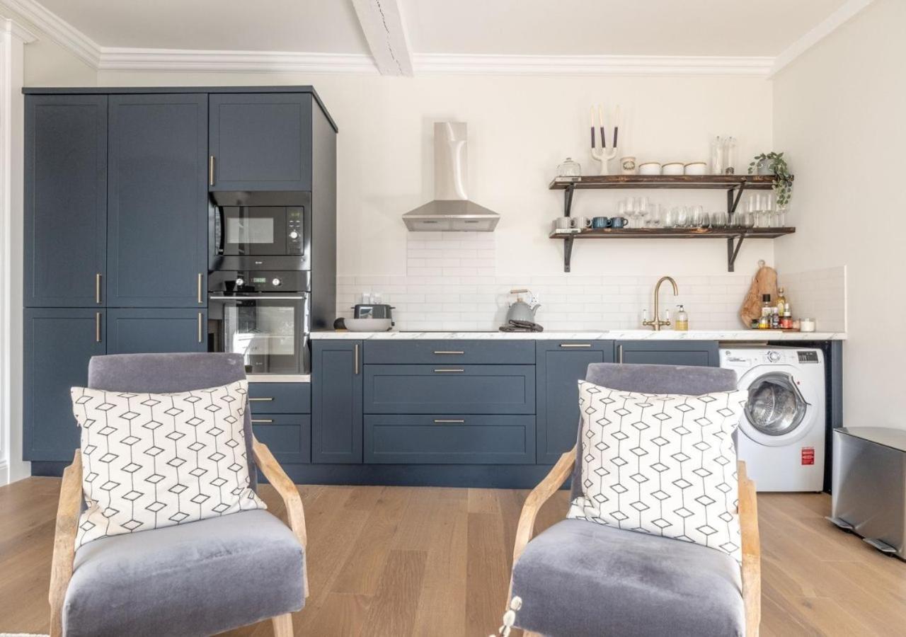 Hitchmans Mews - Stunning 2Bd In Chipping Norton! Apartment Bagian luar foto