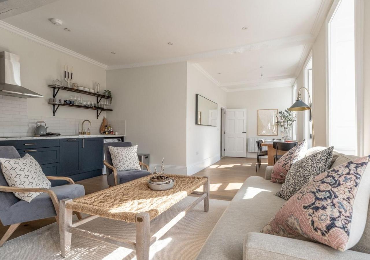 Hitchmans Mews - Stunning 2Bd In Chipping Norton! Apartment Bagian luar foto