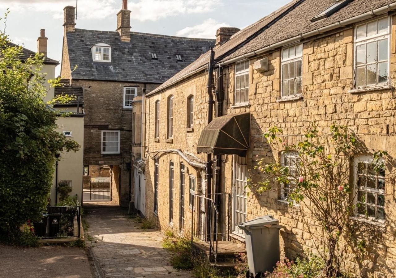 Hitchmans Mews - Stunning 2Bd In Chipping Norton! Apartment Bagian luar foto